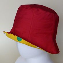 Red tulip hat
